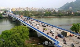 桂林漓江桥爆料案件最新,真相背后，谁在暗中操纵？